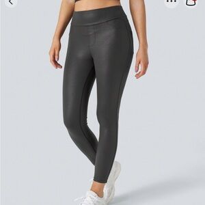 Softlyzero™ Faux Leather High Waisted Back Side Pocket Leggings 7/8 black NWT